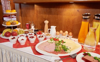 Rich breakfast buffet